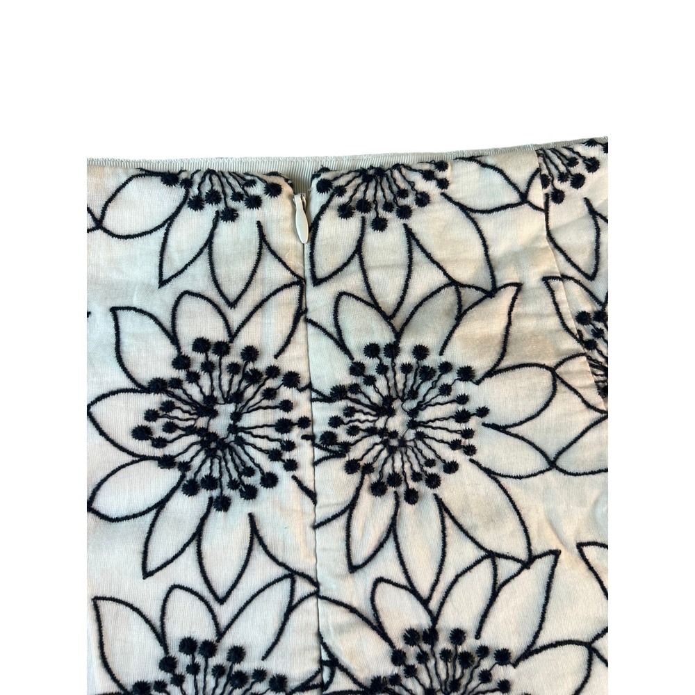 J.Crew White Black Floral Embroidered Mini Skirt Size 0 Cotton Back Zip - Picture 7 of 10